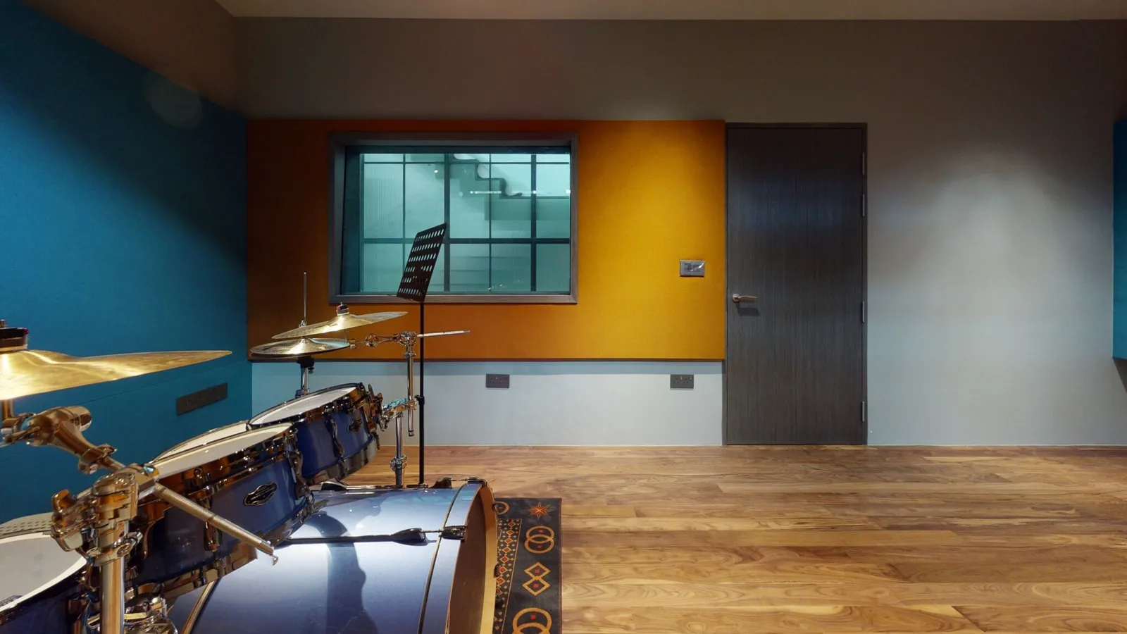 Mayfield Avenue Drum Room Photo 4 at the Mayfield Avenue Drum studio project.