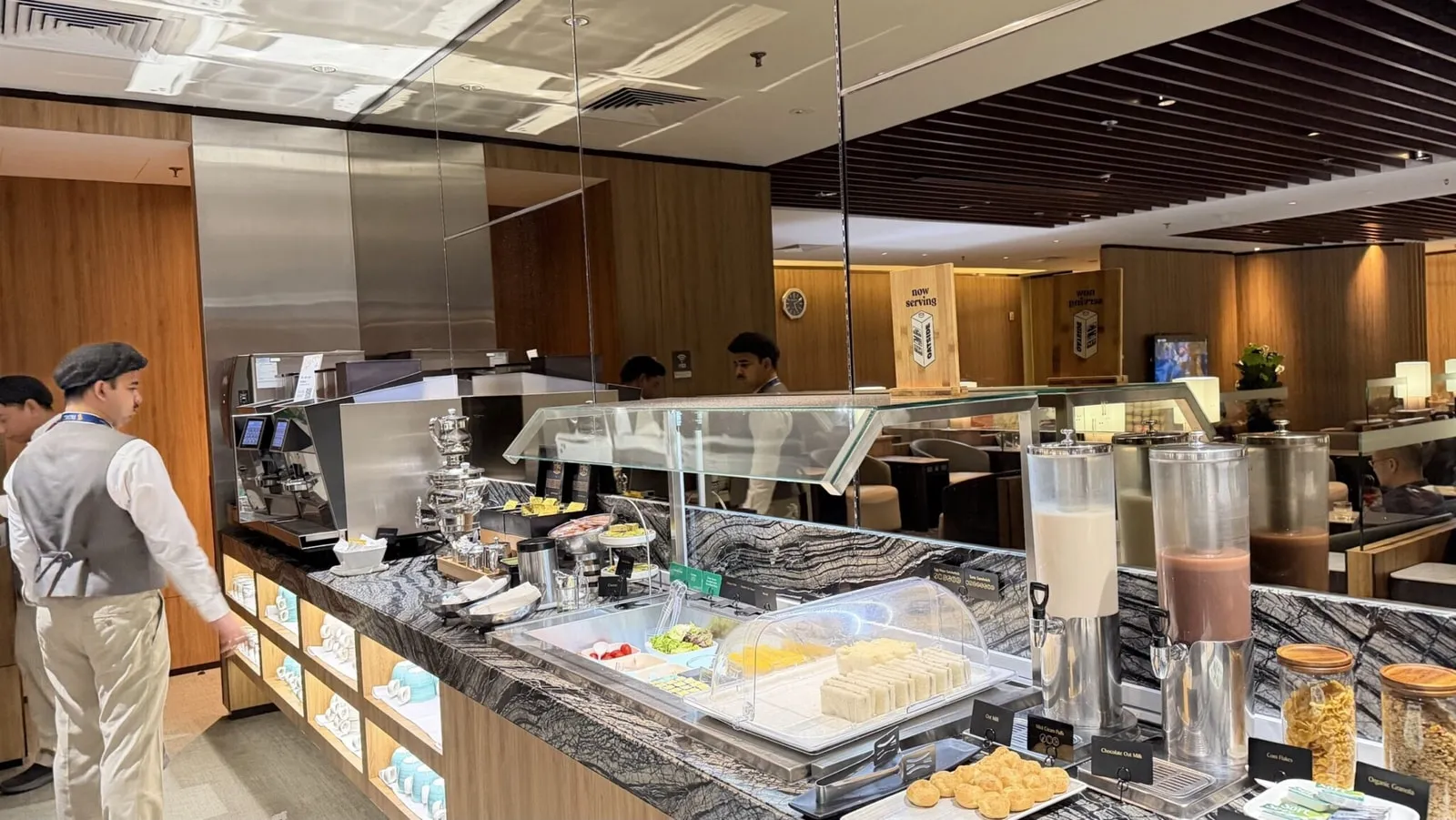 Kf Gold T2 10 at the Singapore Airlines SilverKris Lounge project.