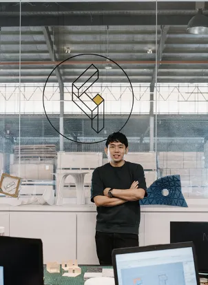 Pan in his studio – Image courtesy of Produce Workshop